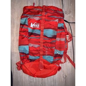 REI Co-op Flash 18 Backpack